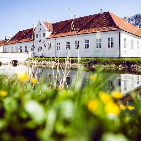 Store Restrup Manor House Kültér fotó