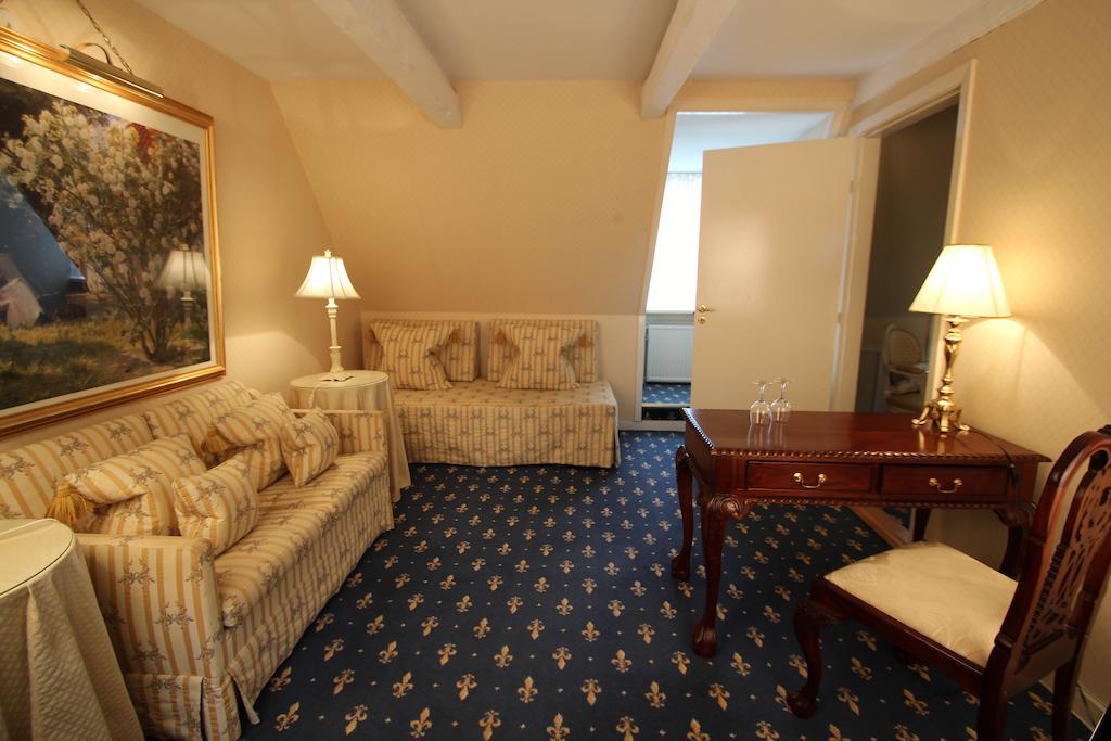 Store Restrup Manor House Kültér fotó