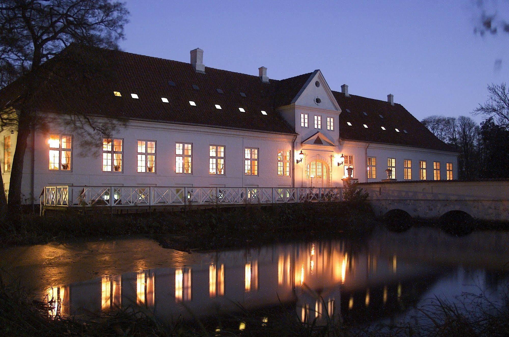 Store Restrup Manor House Kültér fotó