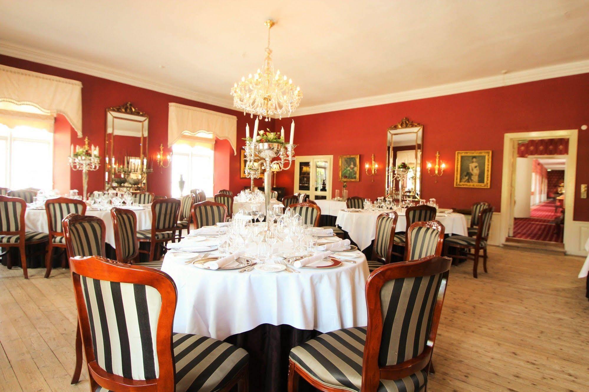 Store Restrup Manor House Kültér fotó